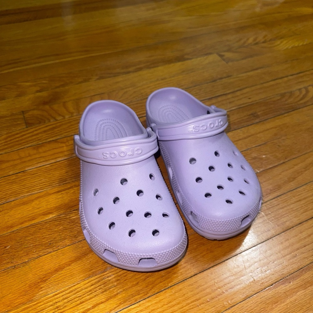 CROCS Kids Classic Clog in Light Lavender